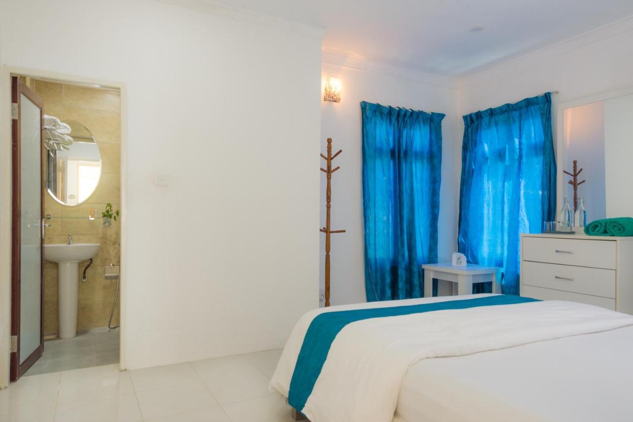 Palm Gate Maldives Hotel Thulusdhoo Exterior foto