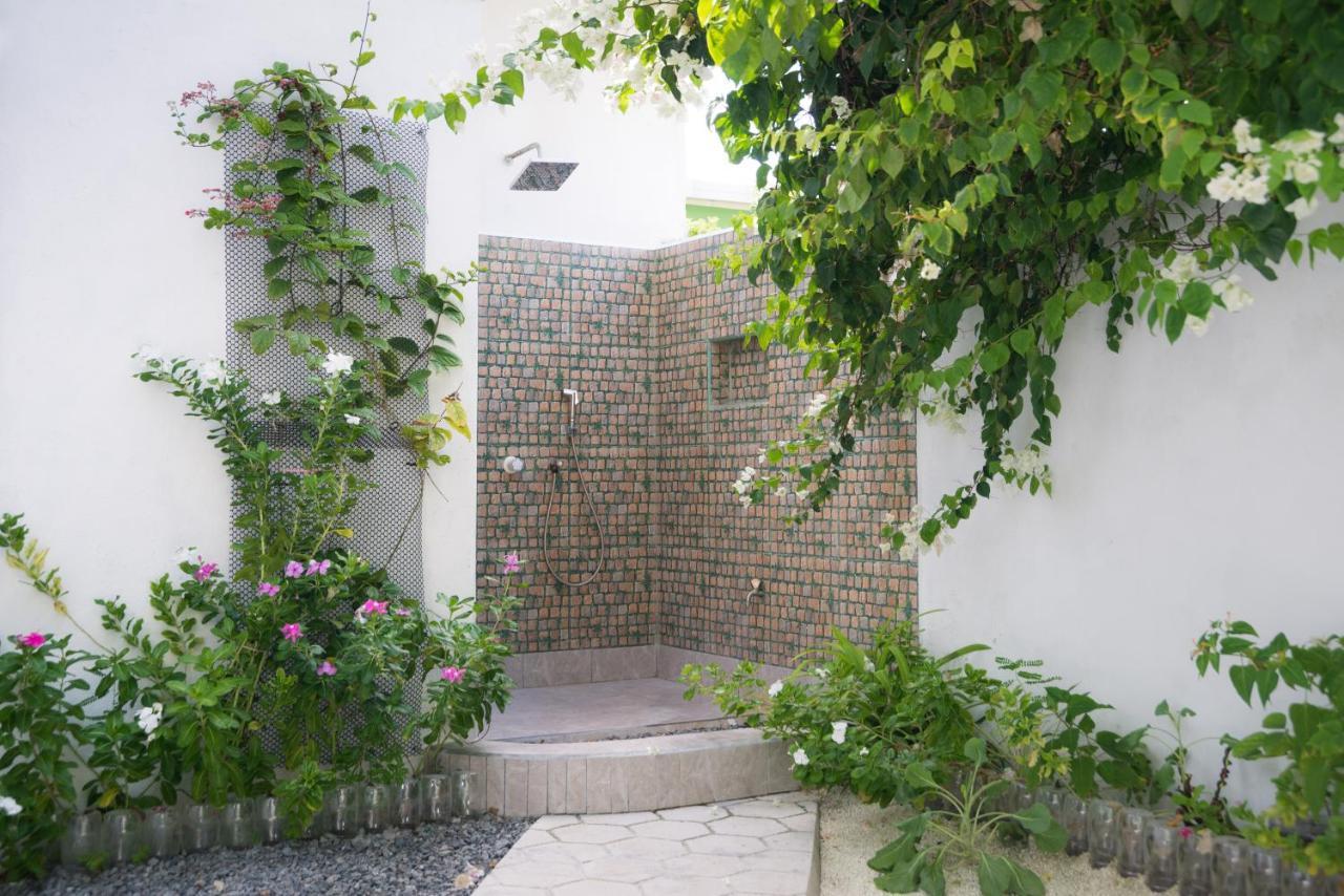 Palm Gate Maldives Hotel Thulusdhoo Exterior foto