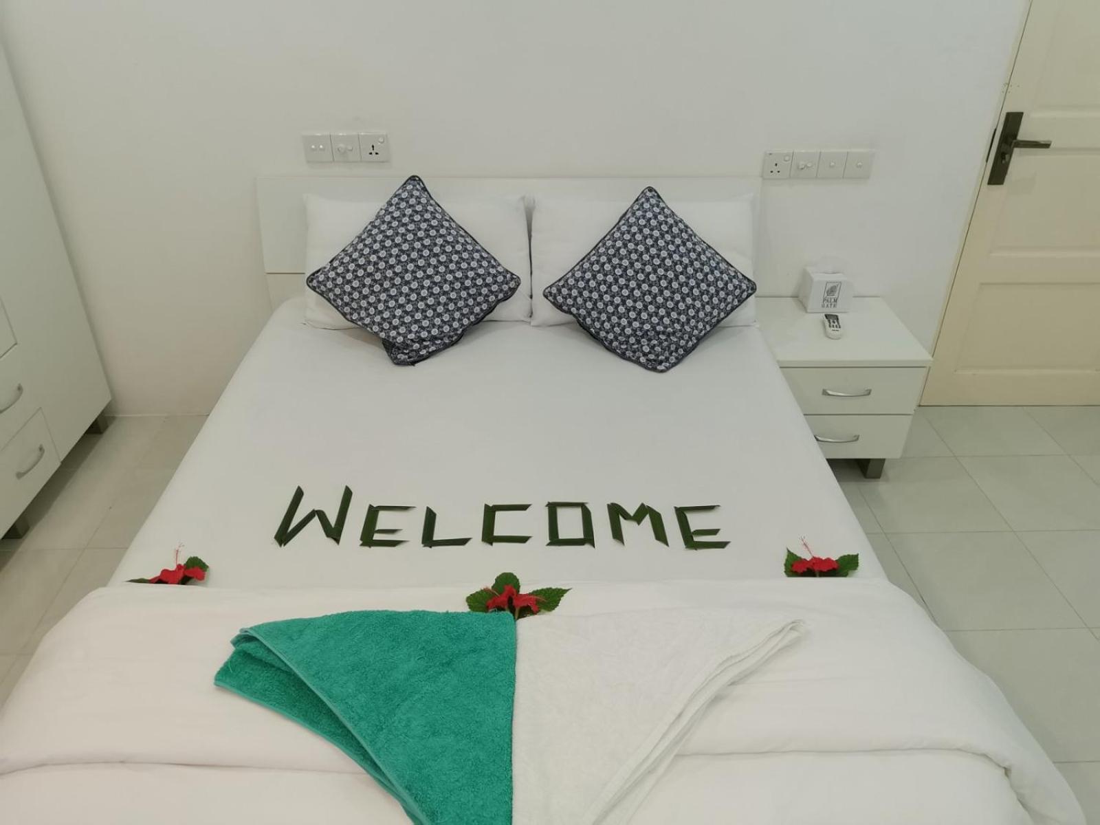 Palm Gate Maldives Hotel Thulusdhoo Exterior foto