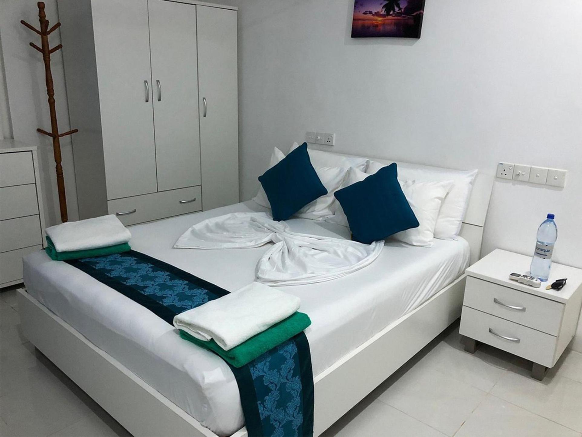 Palm Gate Maldives Hotel Thulusdhoo Exterior foto